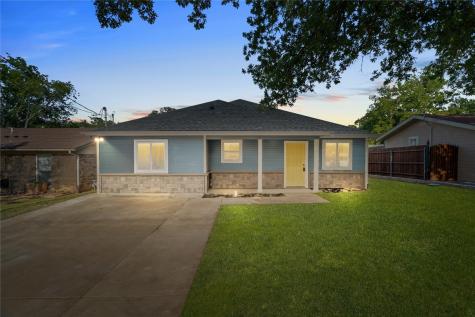 2417 Putnam Street Fort Worth TX 76112