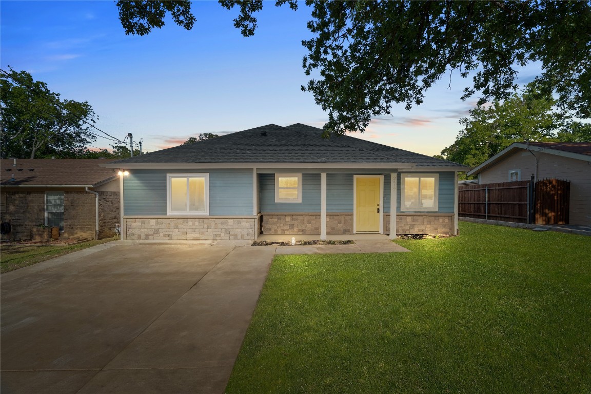 2417 Putnam Street Fort Worth TX 76112