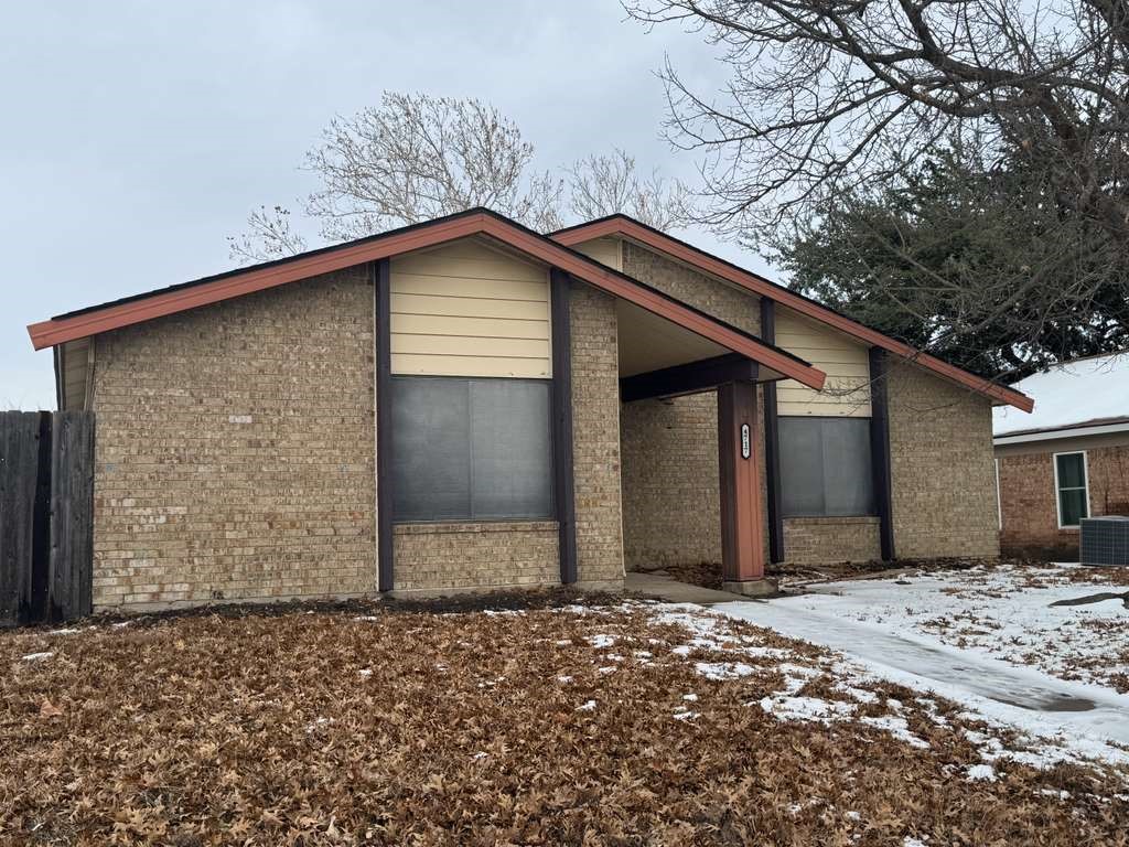 4717 Redwood Drive Garland TX 75043