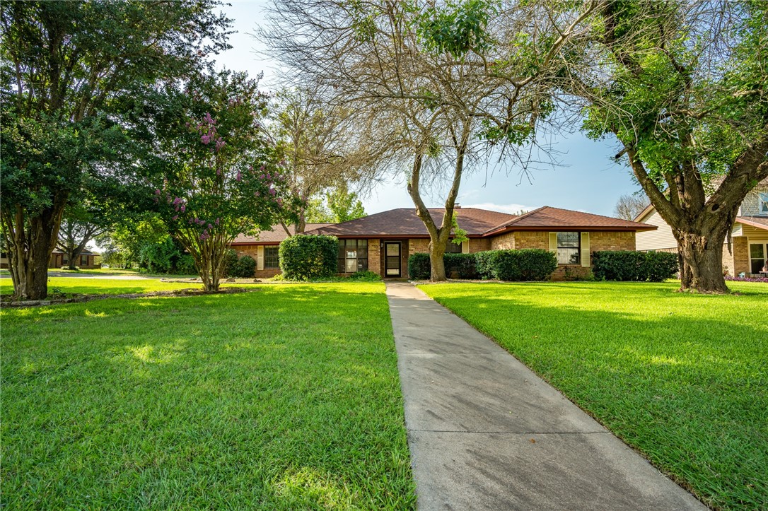 114 Kingsbury Way Hewitt TX 76643