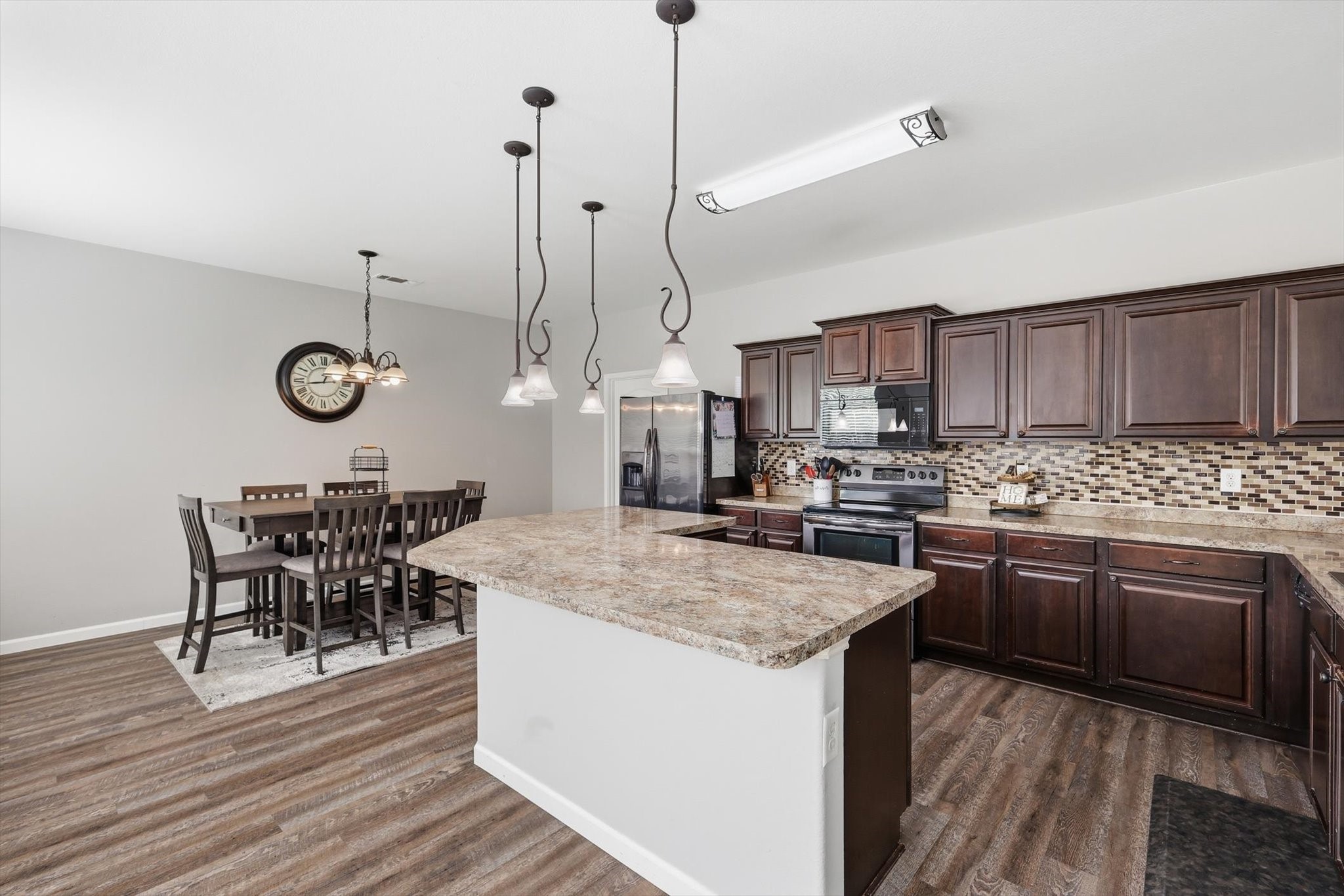 10832 Thorngrove Court Fort Worth TX 76052