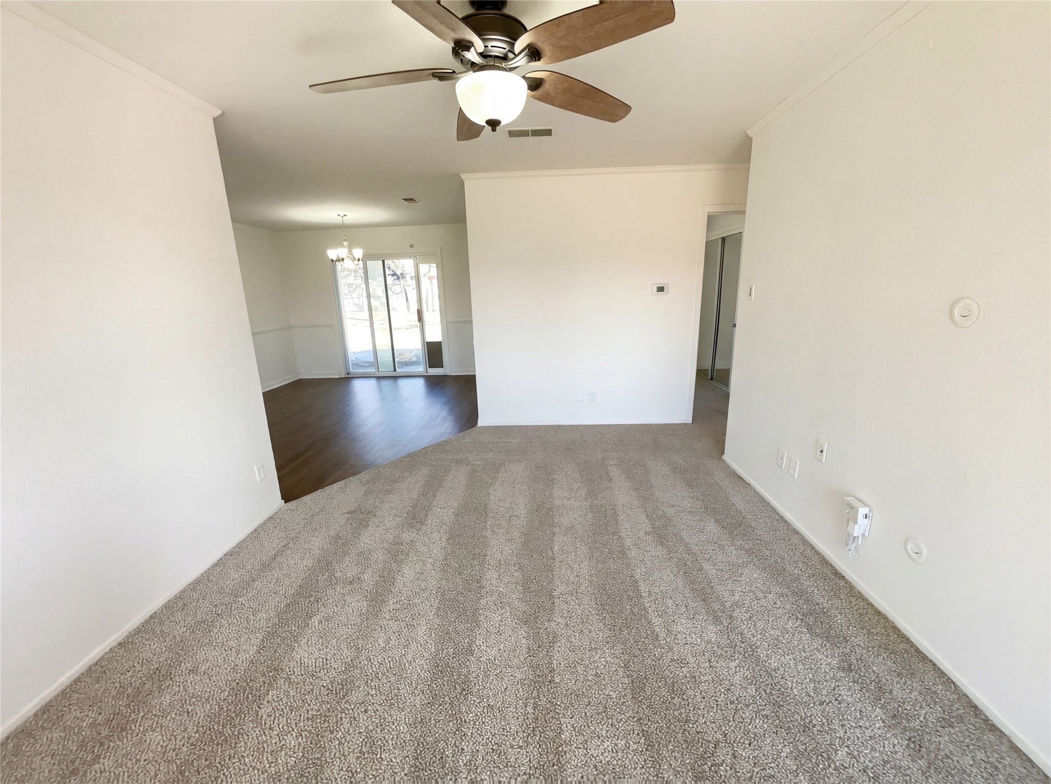 821 E Mission Street Crowley TX 76036