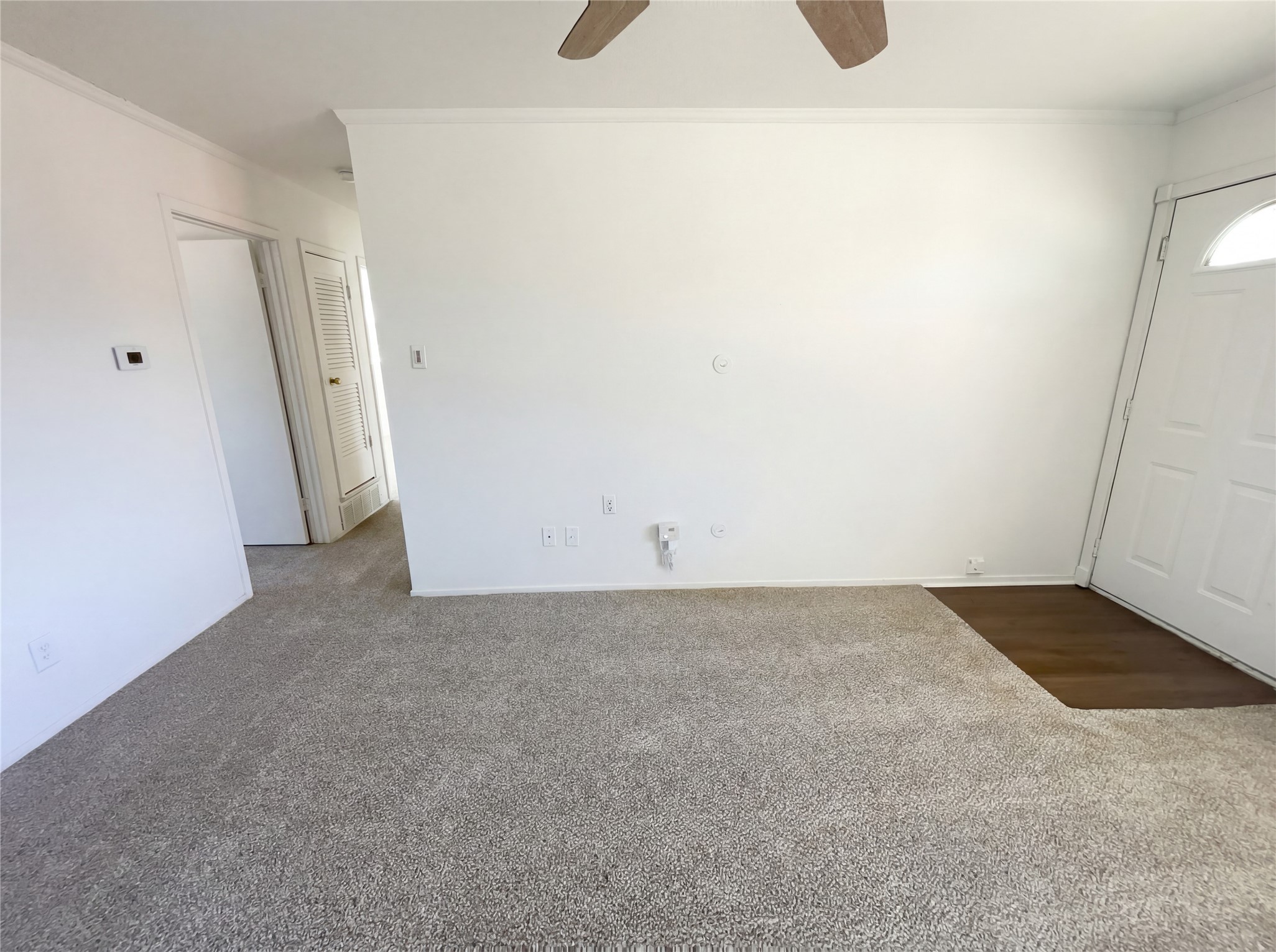 821 E Mission Street Crowley TX 76036