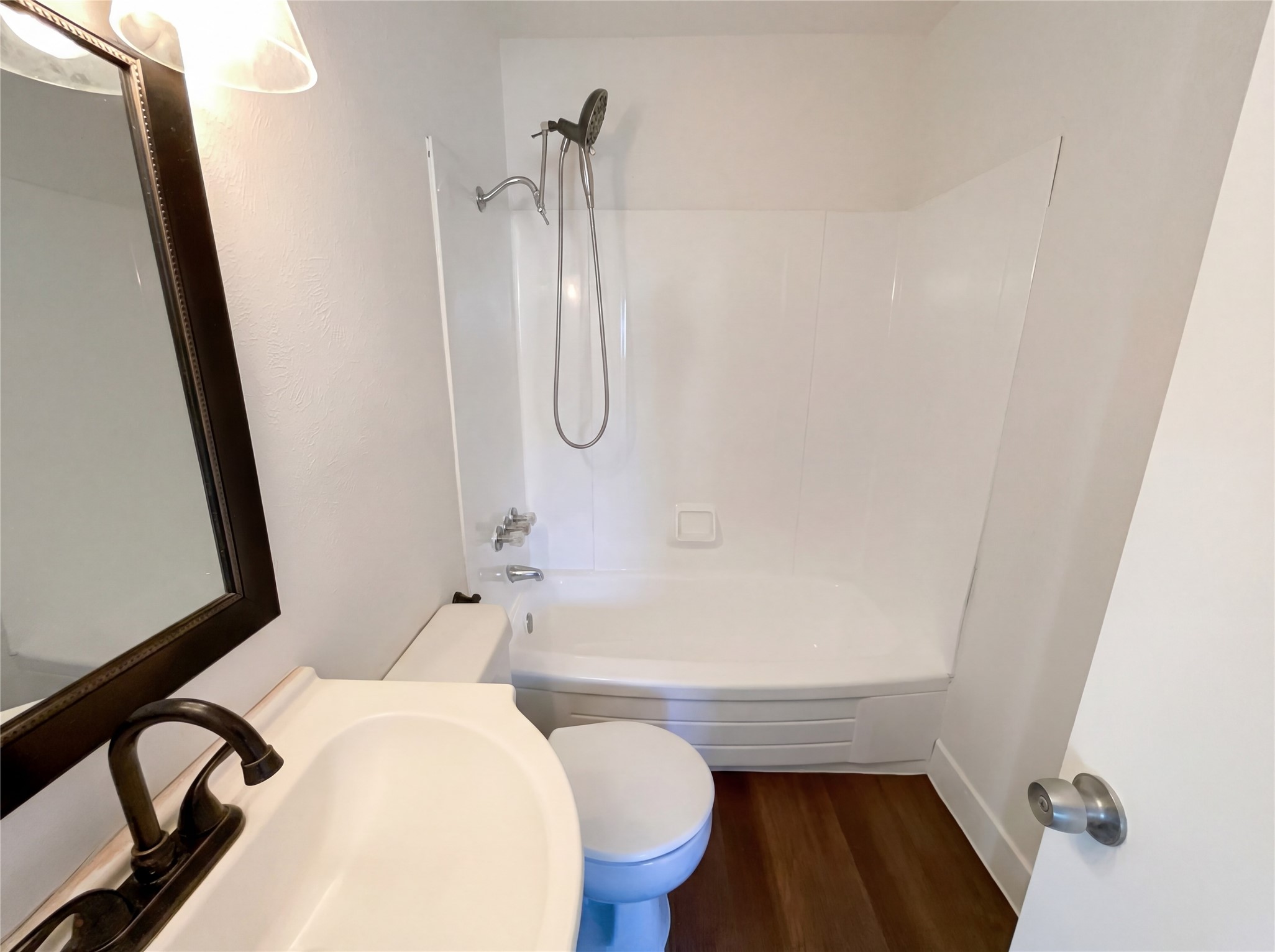 821 E Mission Street Crowley TX 76036
