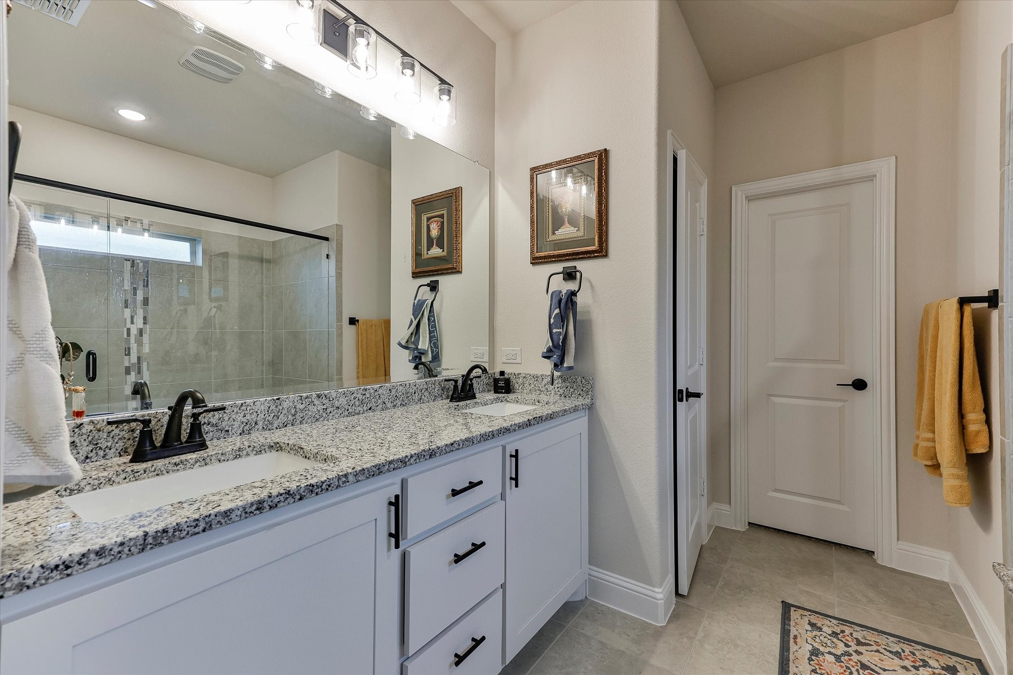 10 Covey Lane Sanger TX 76266