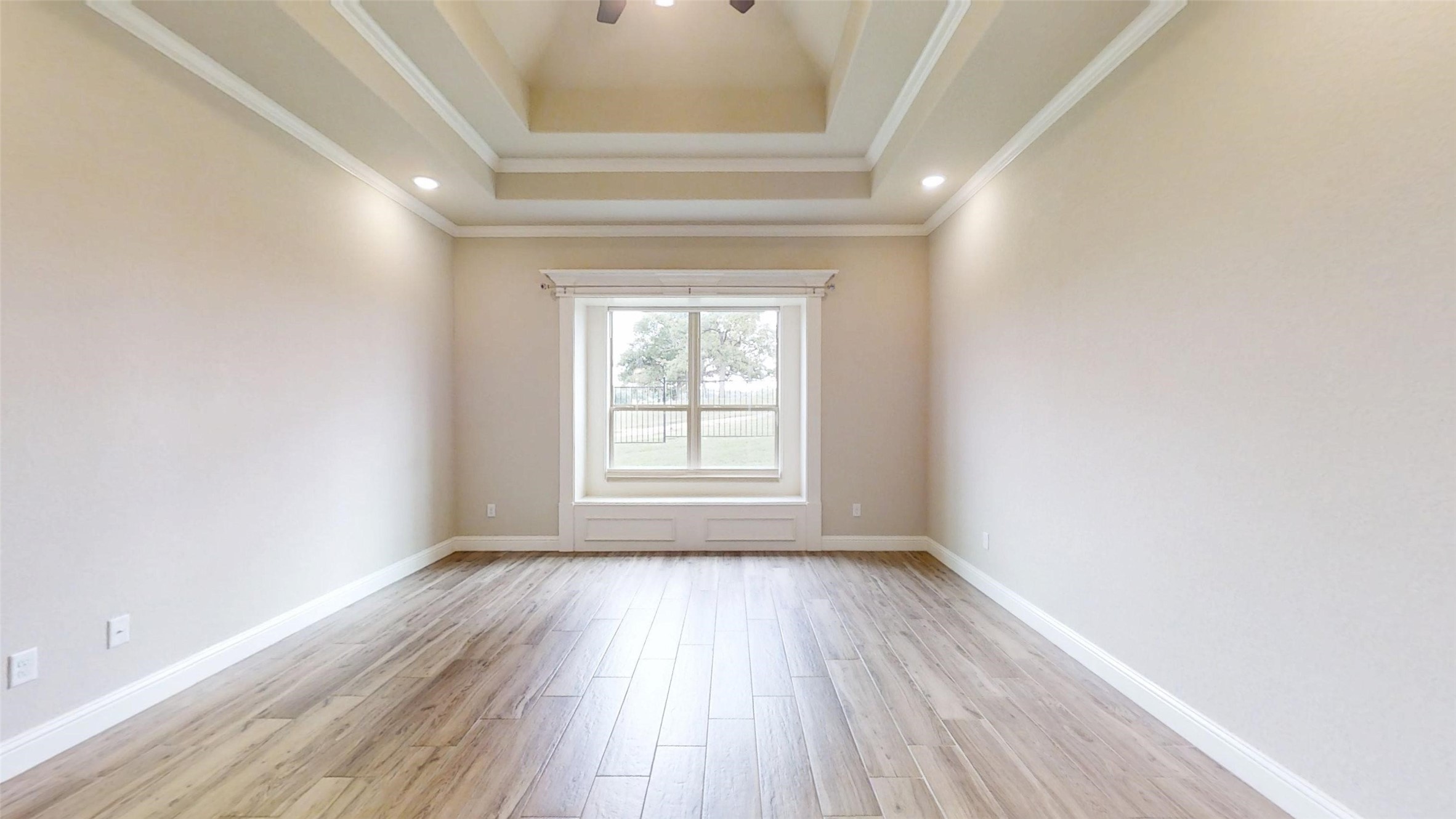 2025 Clive Drive Granbury TX 76048