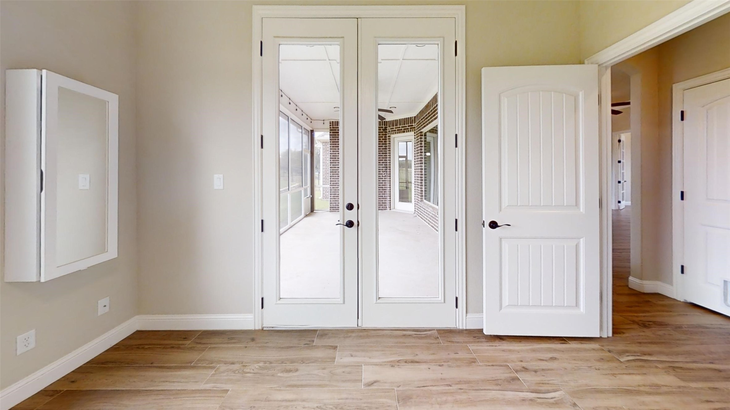2025 Clive Drive Granbury TX 76048
