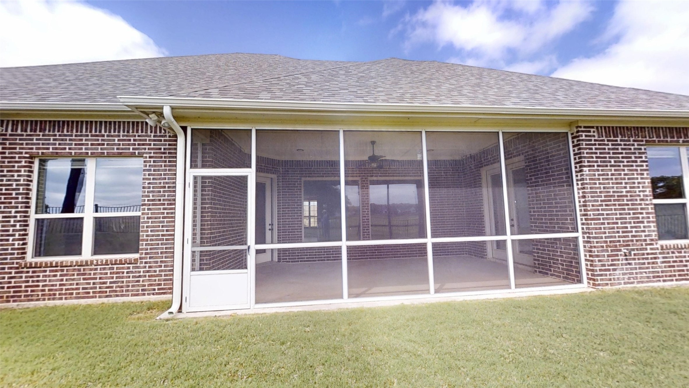 2025 Clive Drive Granbury TX 76048