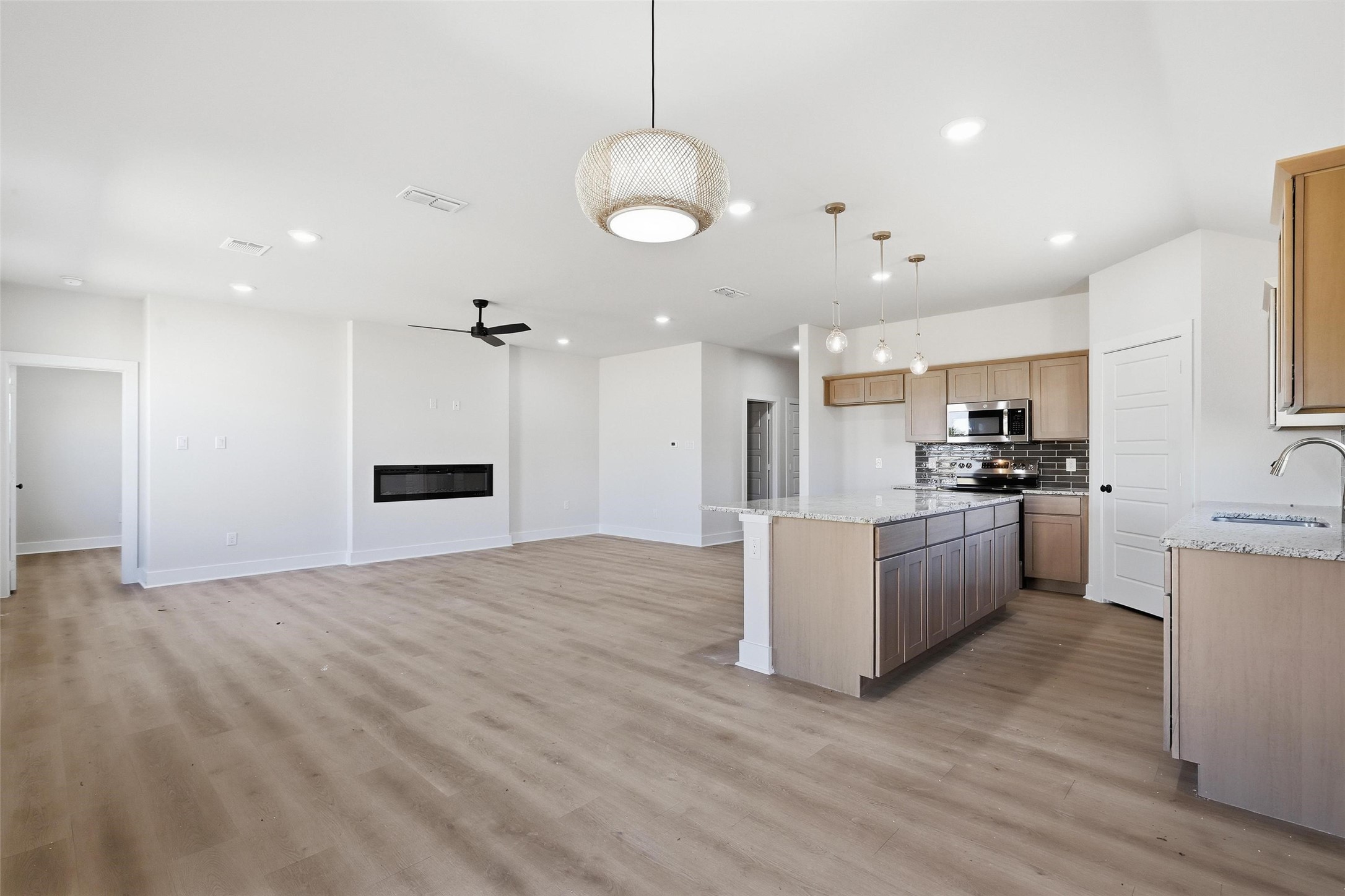 472 Peace Lily Way Tolar TX 76476