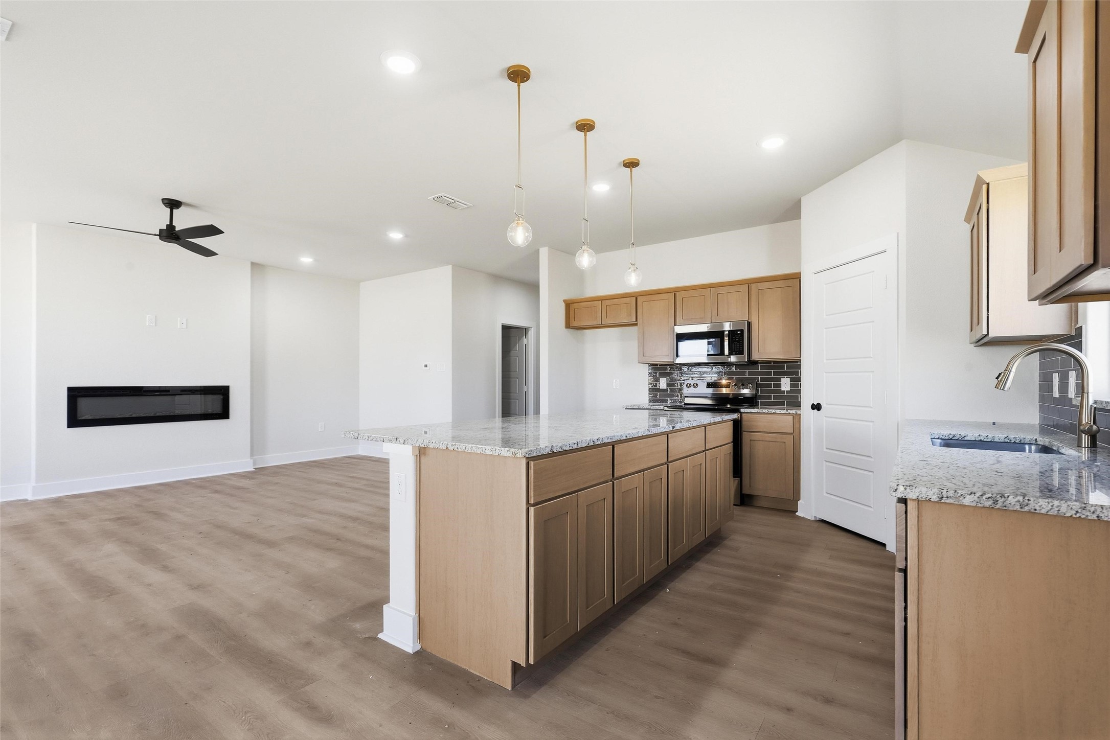 472 Peace Lily Way Tolar TX 76476