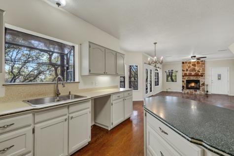 1560 Roadrunner Lane Canyon Lake TX 78133