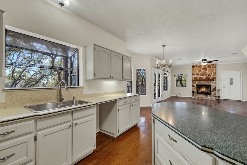 1560 Roadrunner Lane Canyon Lake TX 78133