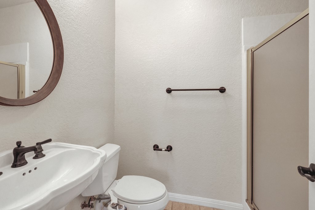 1560 Roadrunner Lane Canyon Lake TX 78133