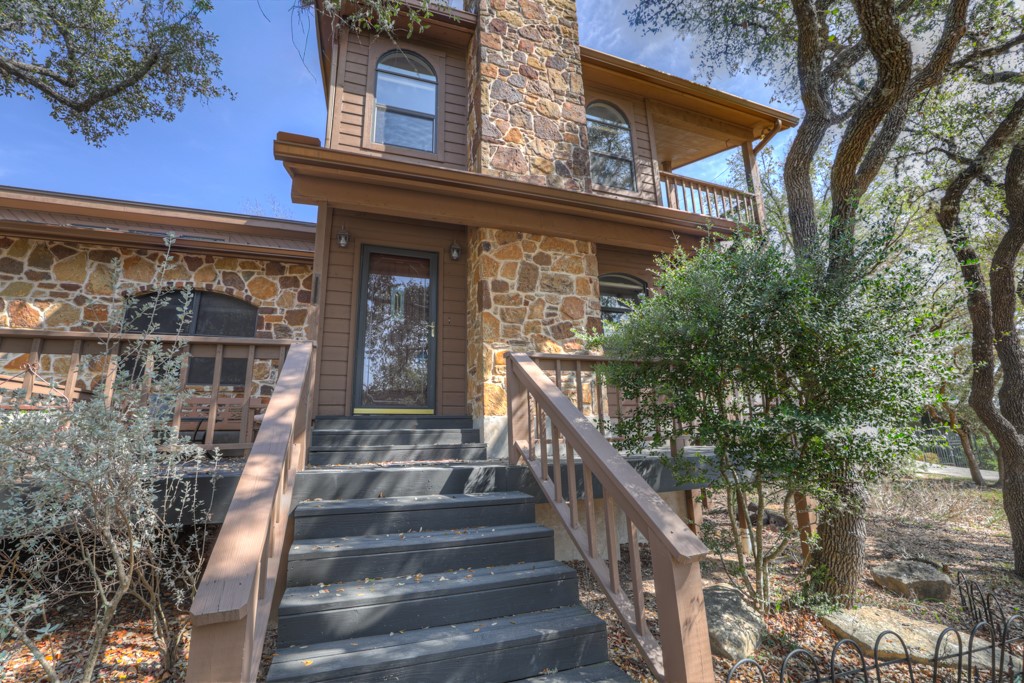 1560 Roadrunner Lane Canyon Lake TX 78133