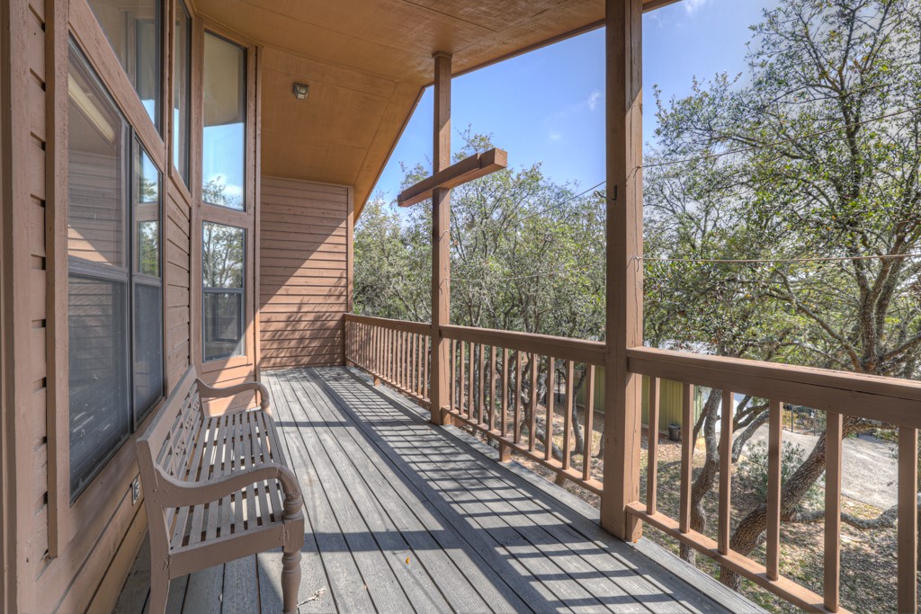 1560 Roadrunner Lane Canyon Lake TX 78133