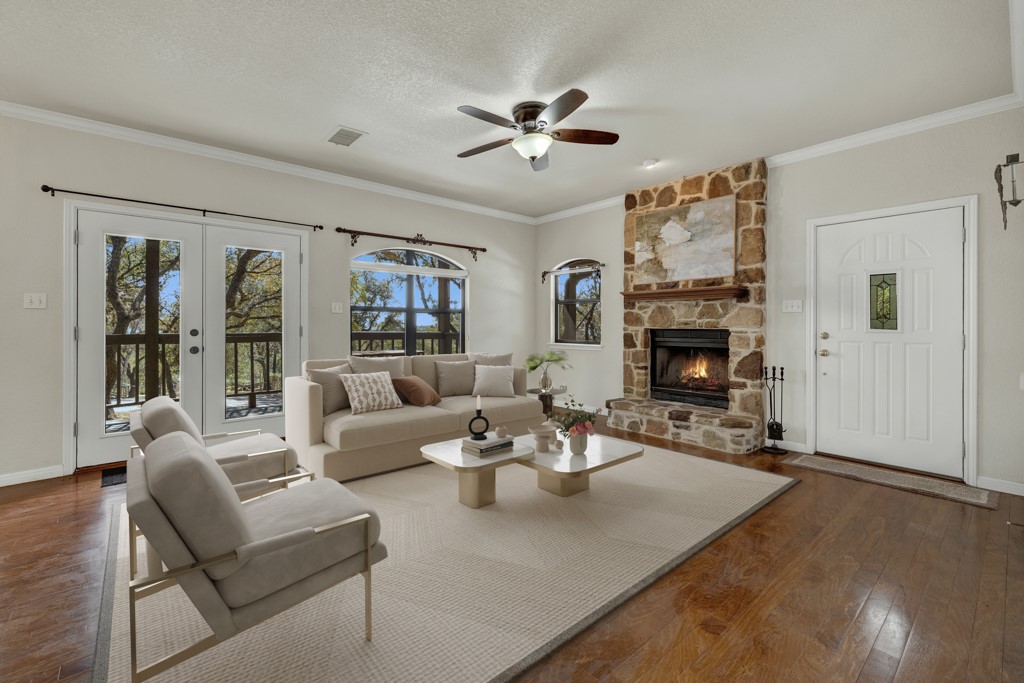 1560 Roadrunner Lane Canyon Lake TX 78133
