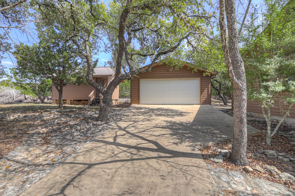 1560 Roadrunner Lane Canyon Lake TX 78133
