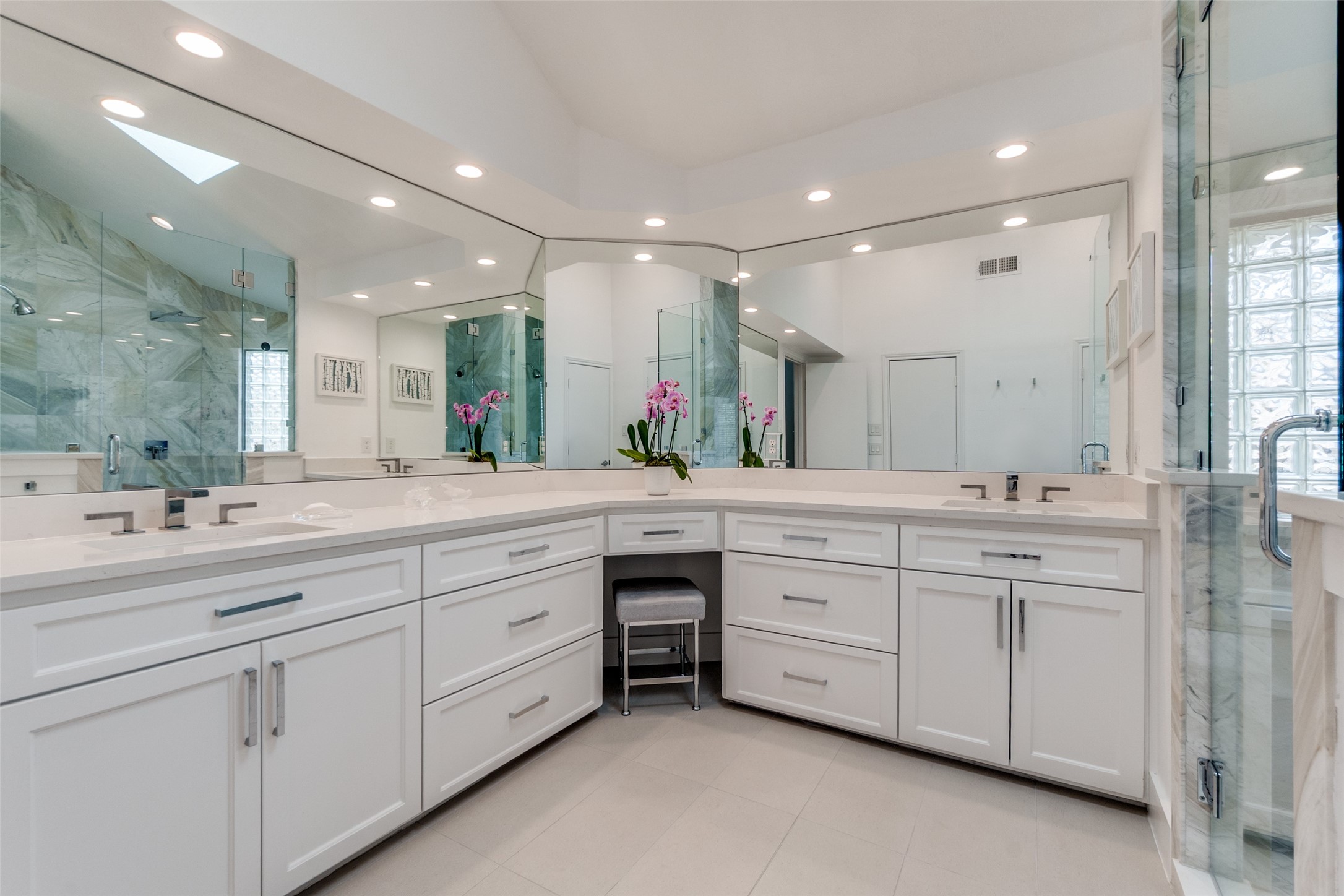 6438 Riverview Lane Dallas TX 75248