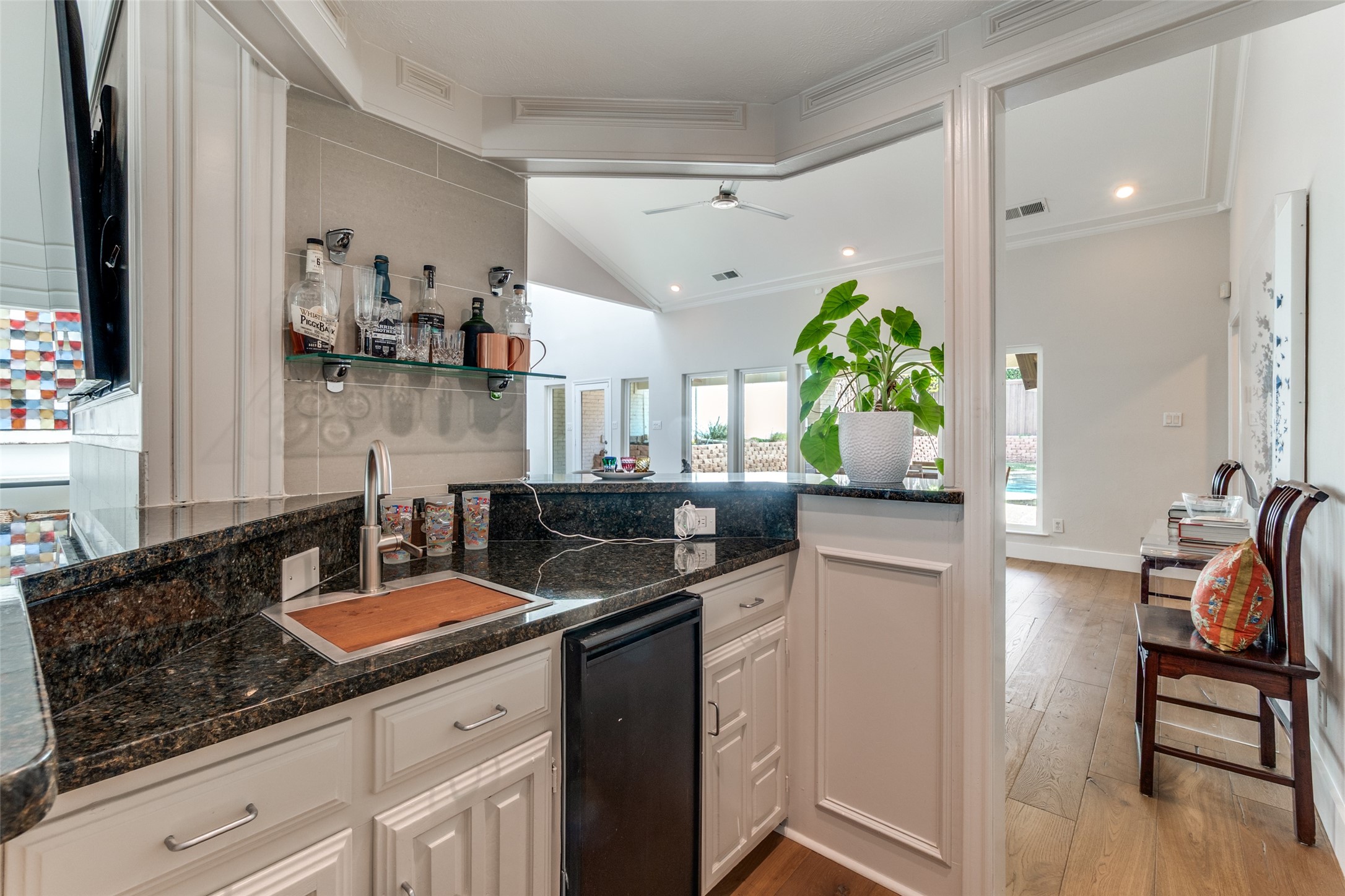 6438 Riverview Lane Dallas TX 75248