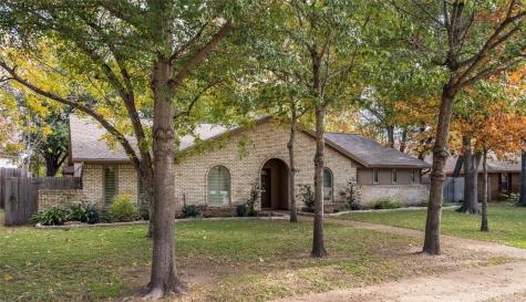 612 Tanglewood Drive S Irving TX 75061