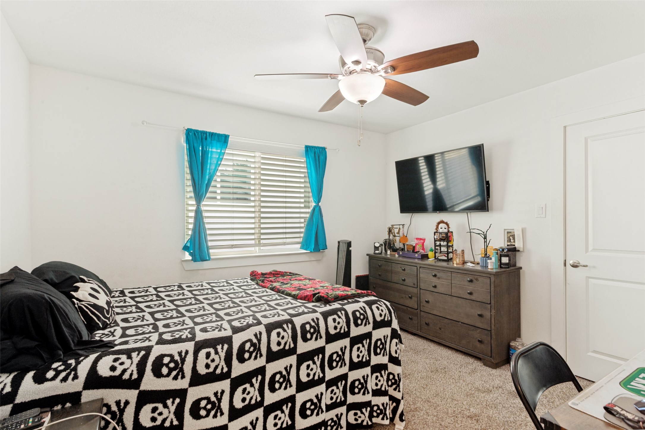 825 E Powell Avenue Fort Worth TX 76104