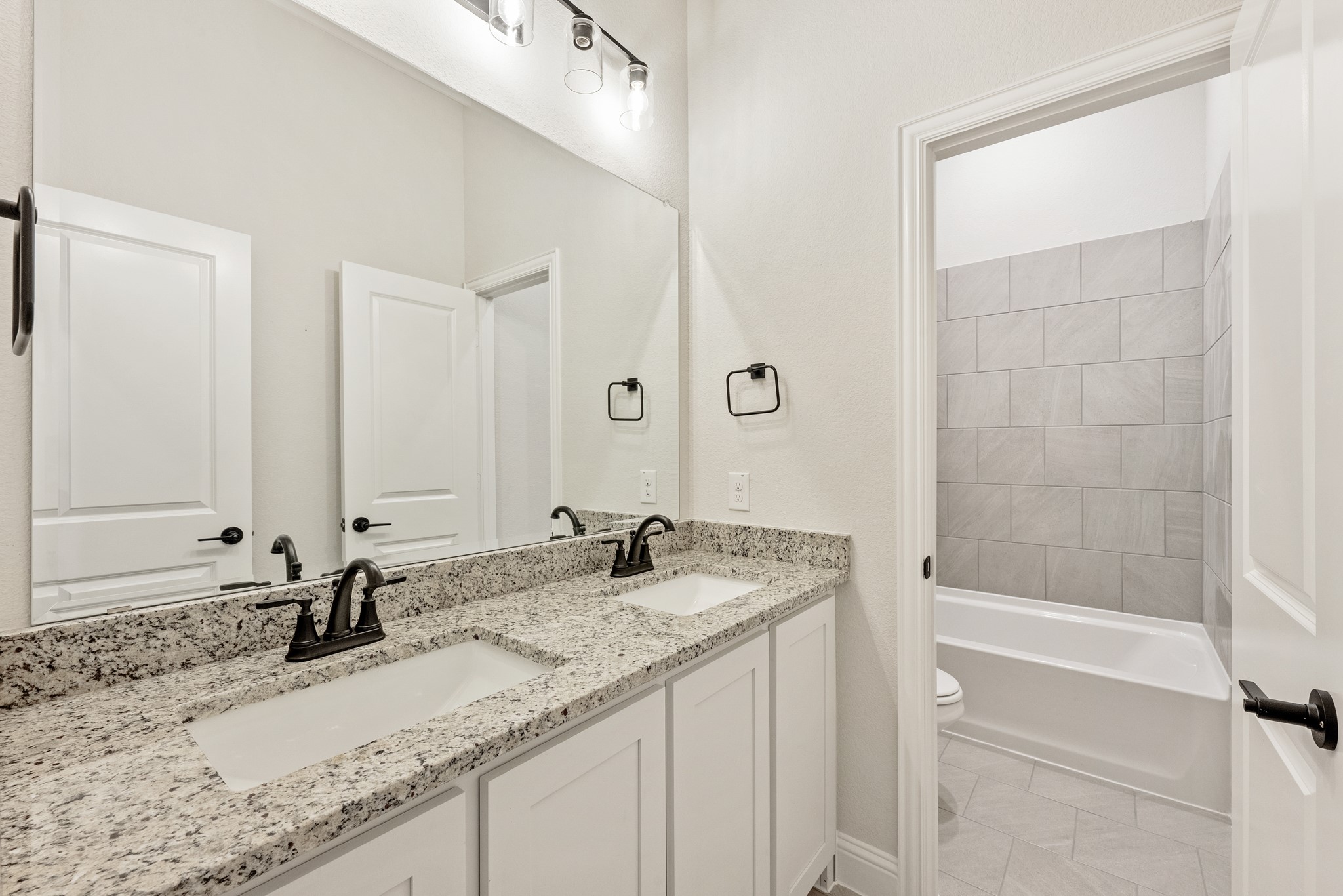 824 Alamo Court Desoto TX 75115