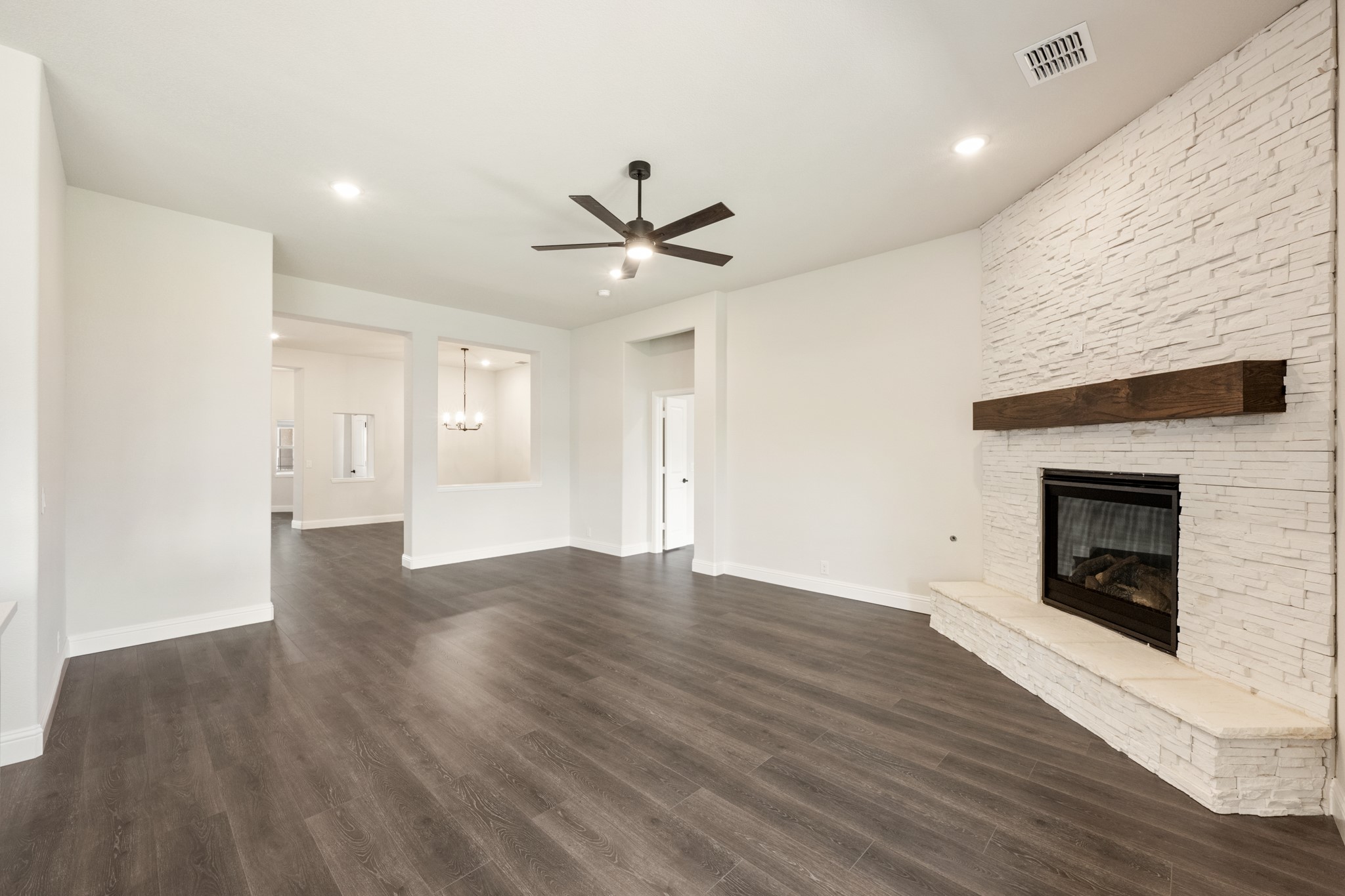 824 Alamo Court Desoto TX 75115