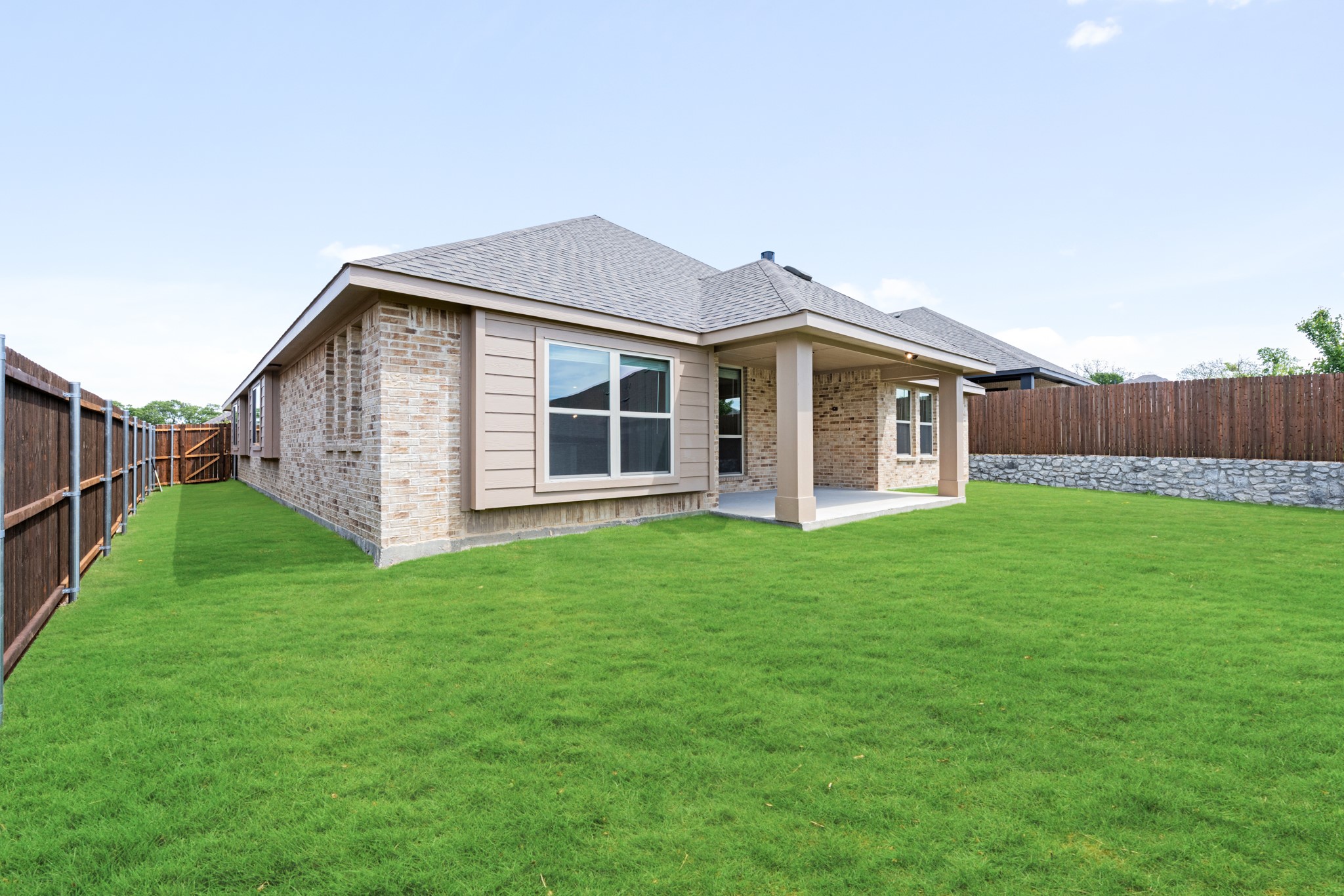 824 Alamo Court Desoto TX 75115