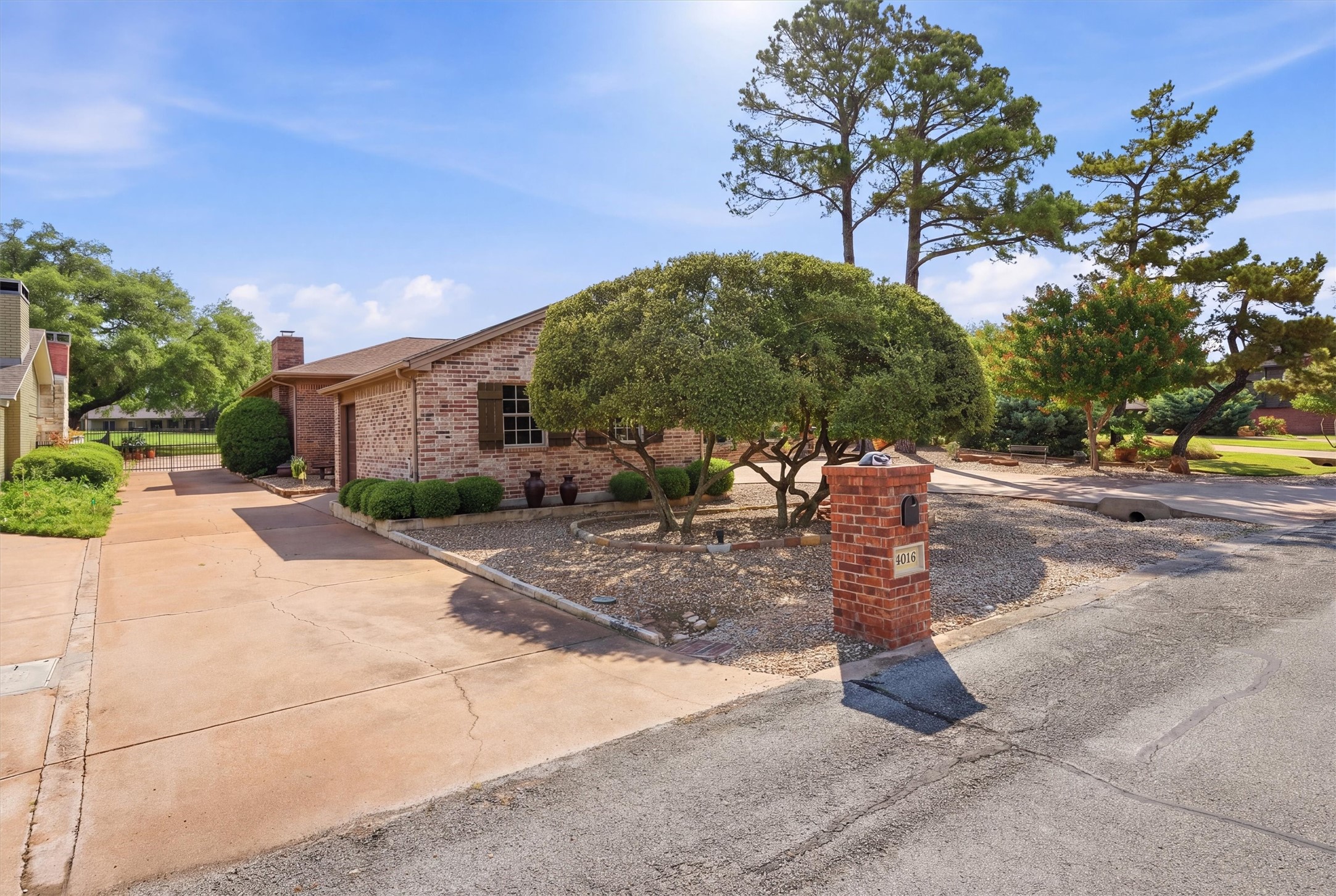 4016 Crescent Drive De Cordova TX 76049