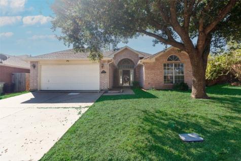 2320 Brisbane Drive Arlington TX 76018