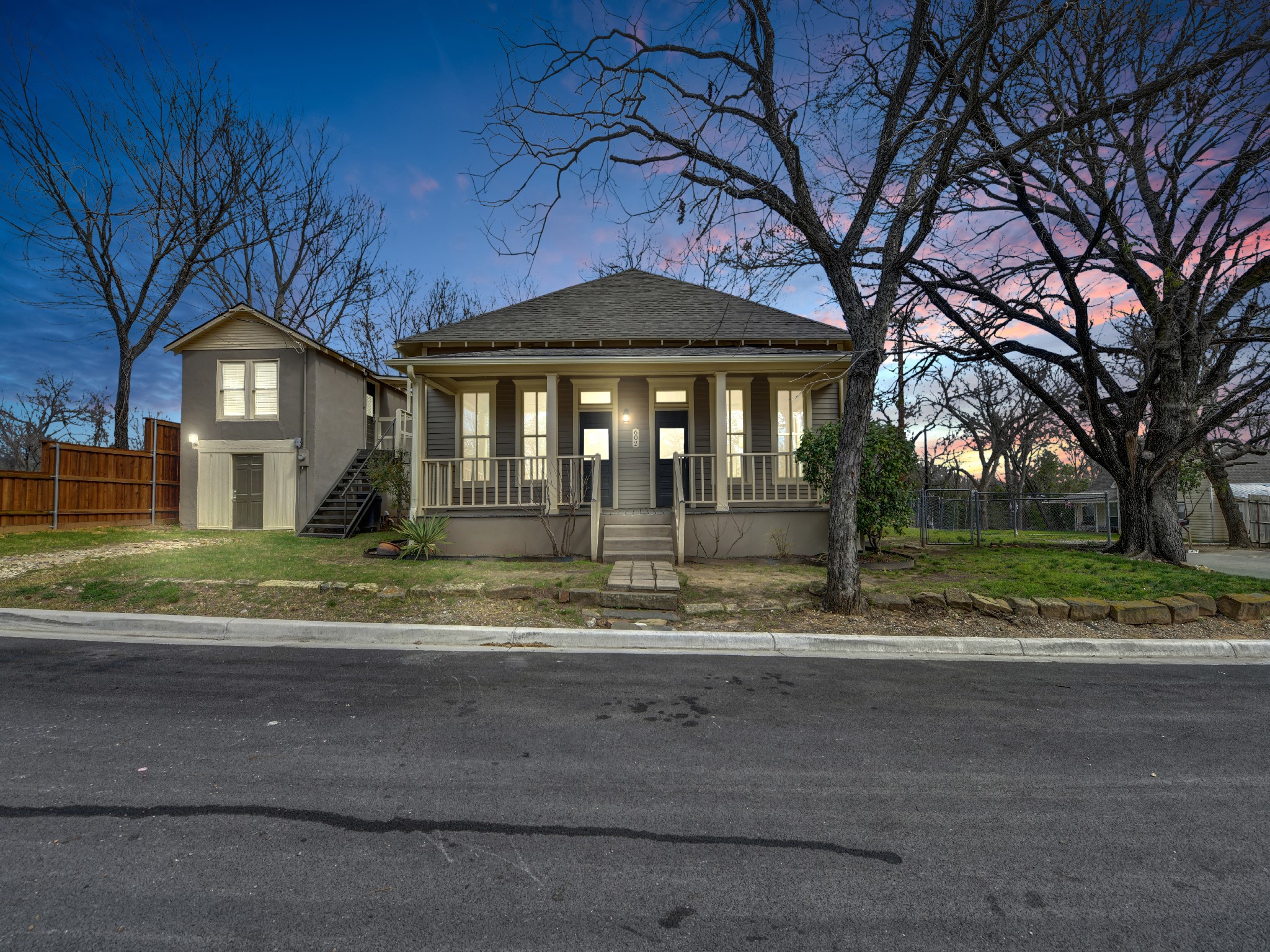 602 N Walnut Street Weatherford TX 76086