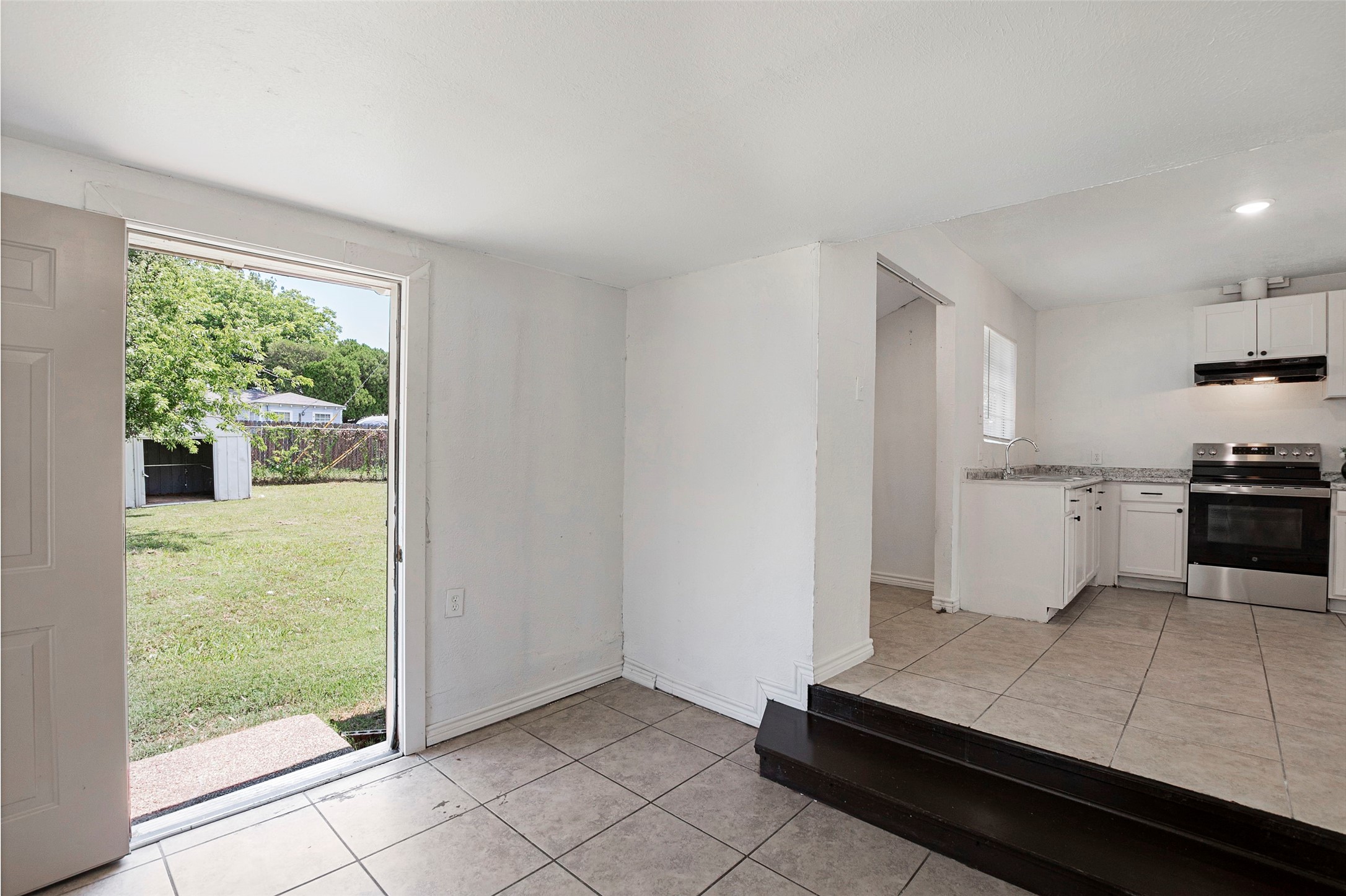 665 Freeman Drive Garland TX 75040