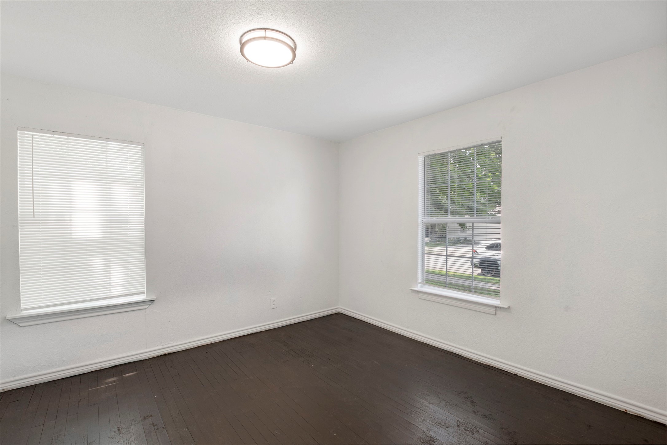 665 Freeman Drive Garland TX 75040