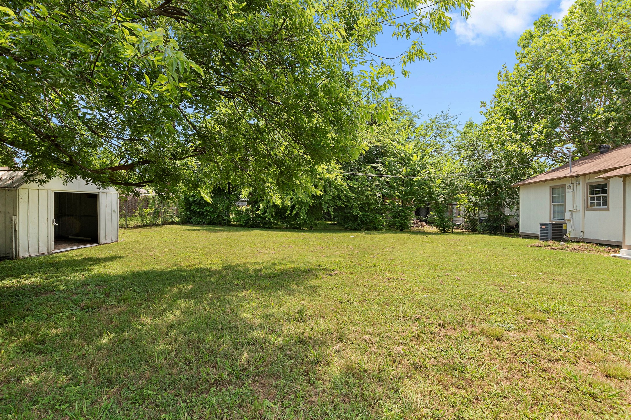 665 Freeman Drive Garland TX 75040