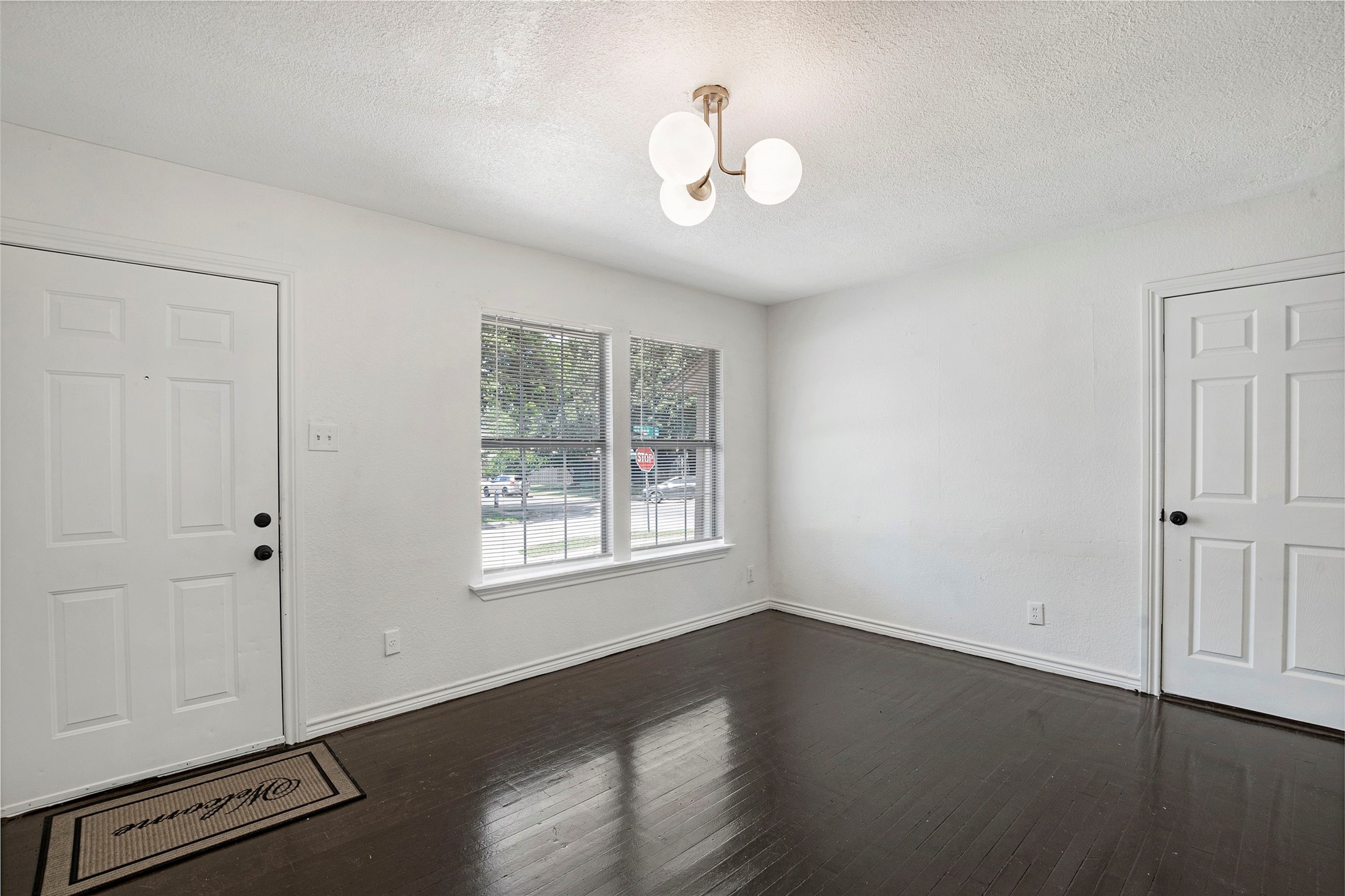 665 Freeman Drive Garland TX 75040
