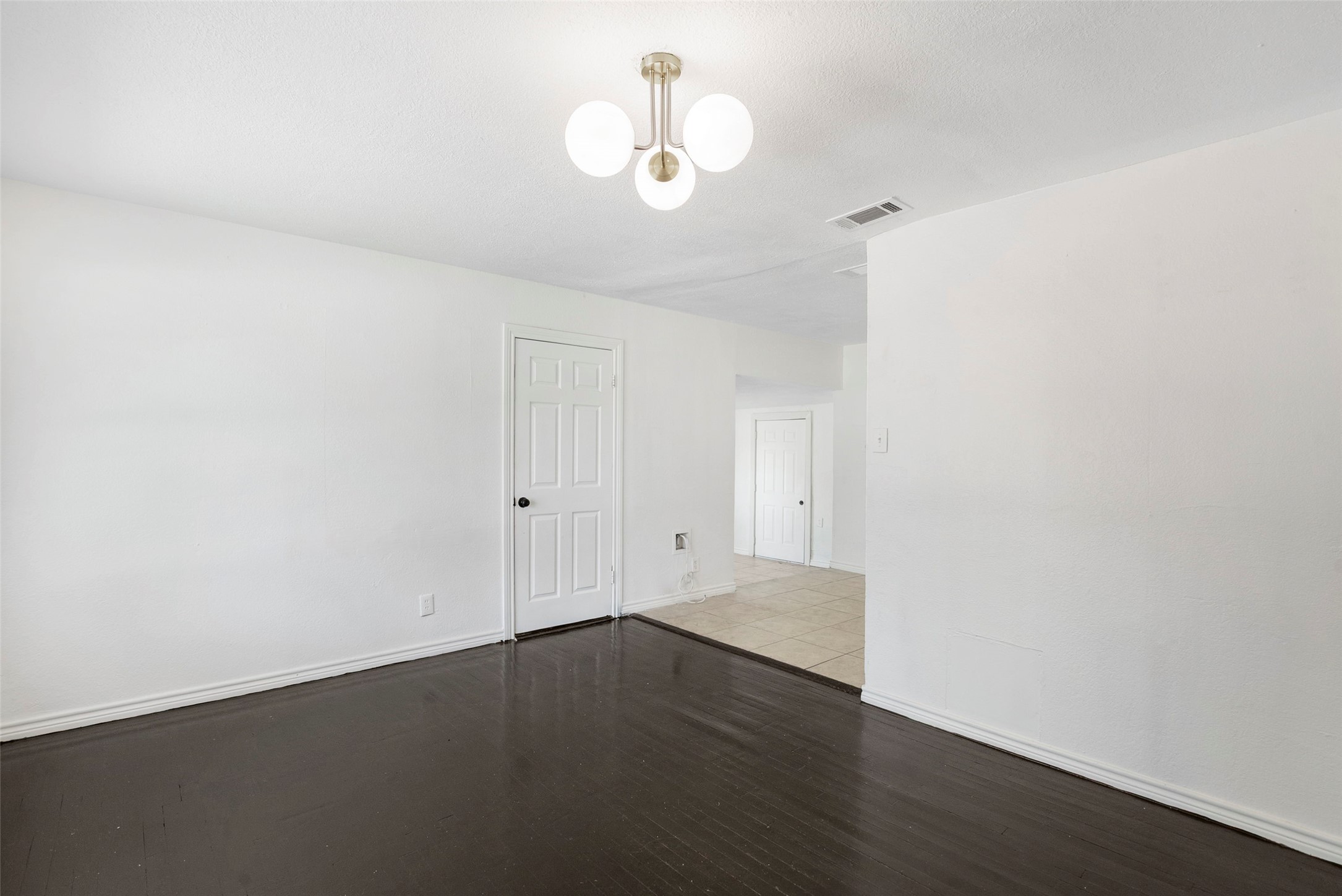 665 Freeman Drive Garland TX 75040