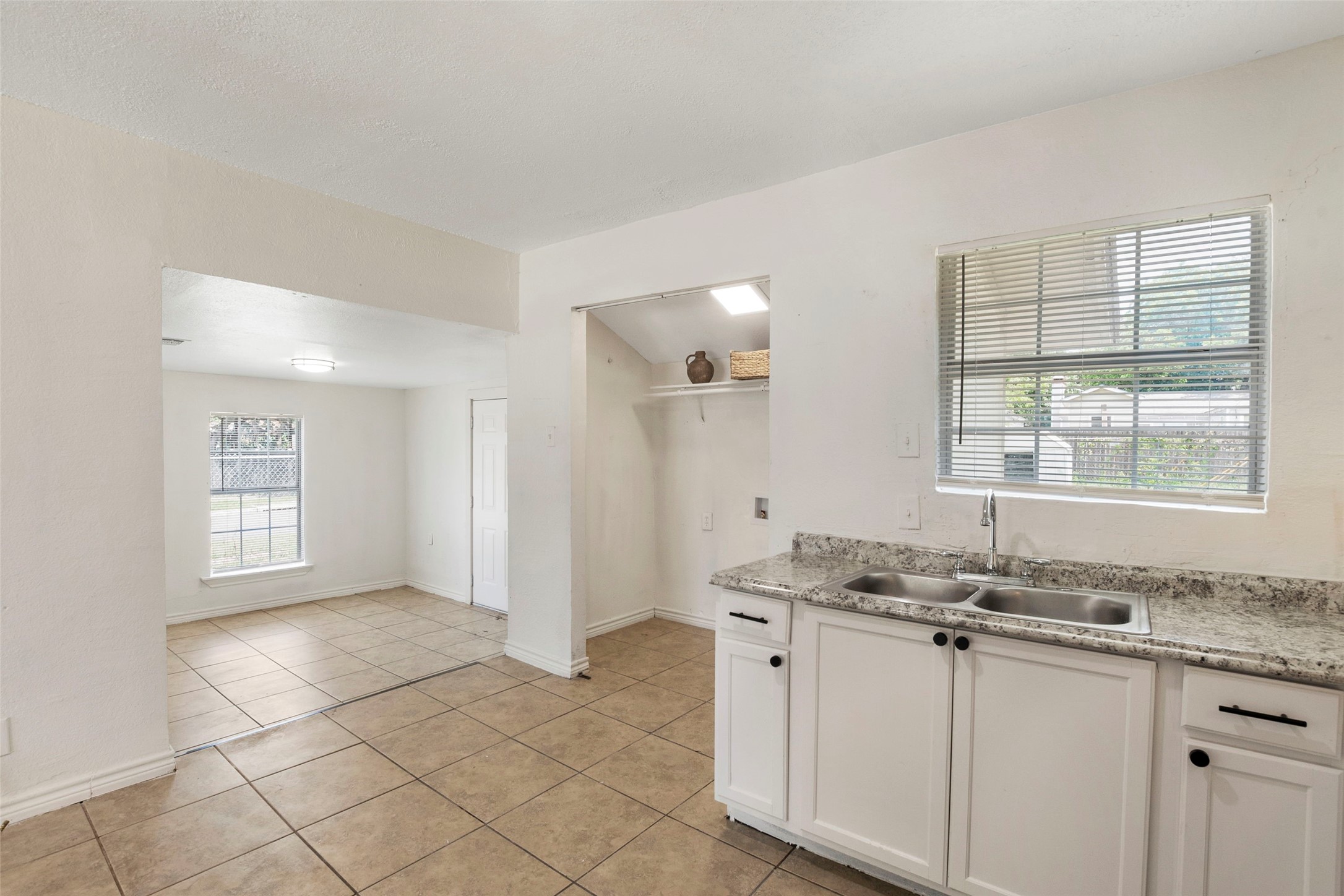 665 Freeman Drive Garland TX 75040