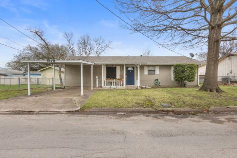 1320 Elm Street Bonham TX 75418