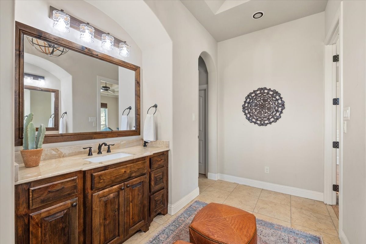 106 Rattler Way Fort Worth TX 76126