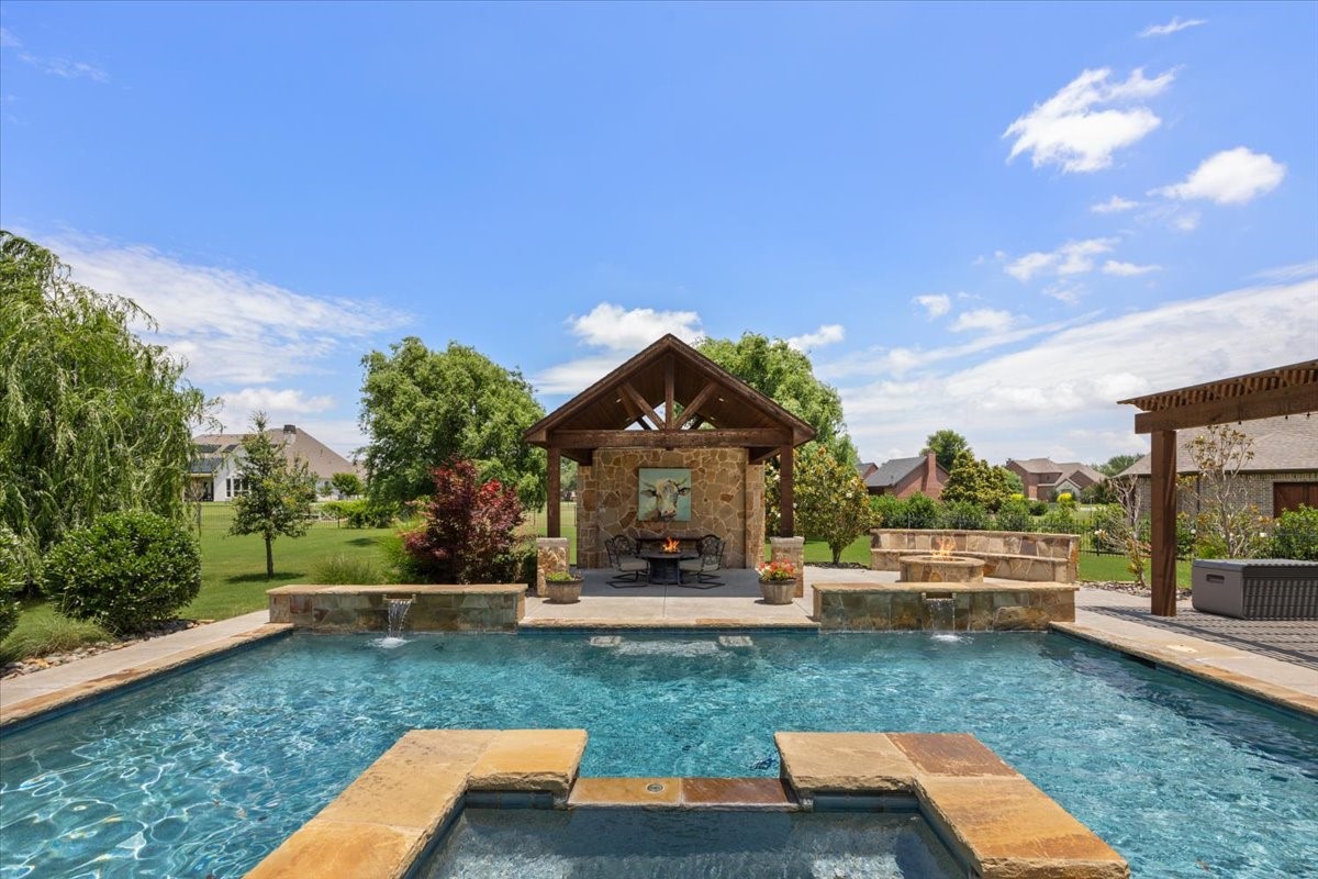 106 Rattler Way Fort Worth TX 76126