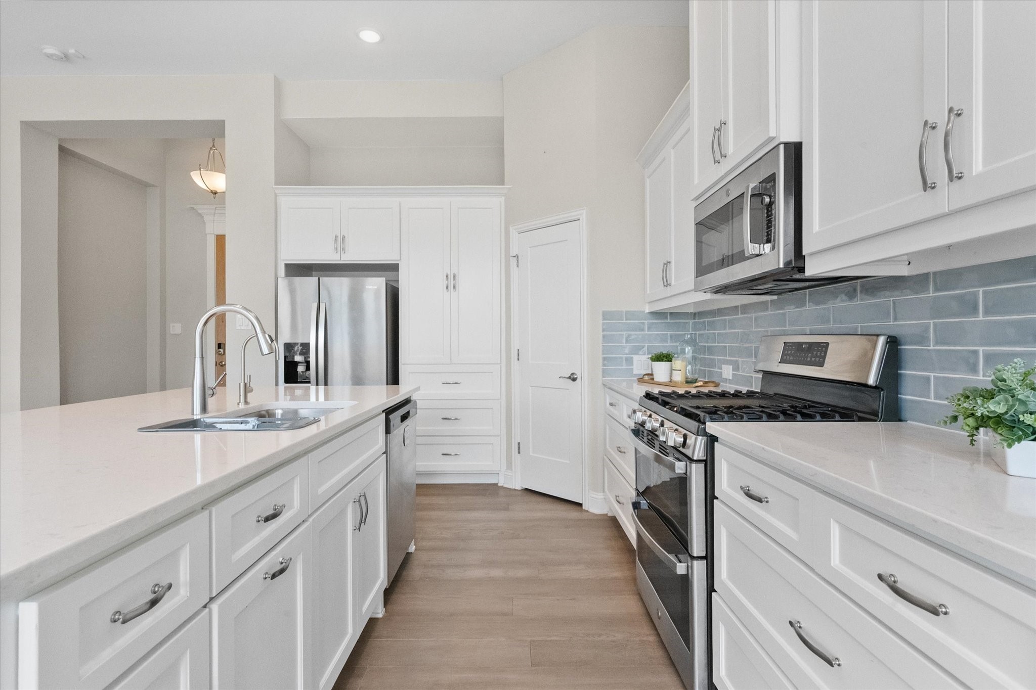 157 Fairweather Drive Burleson TX 76028