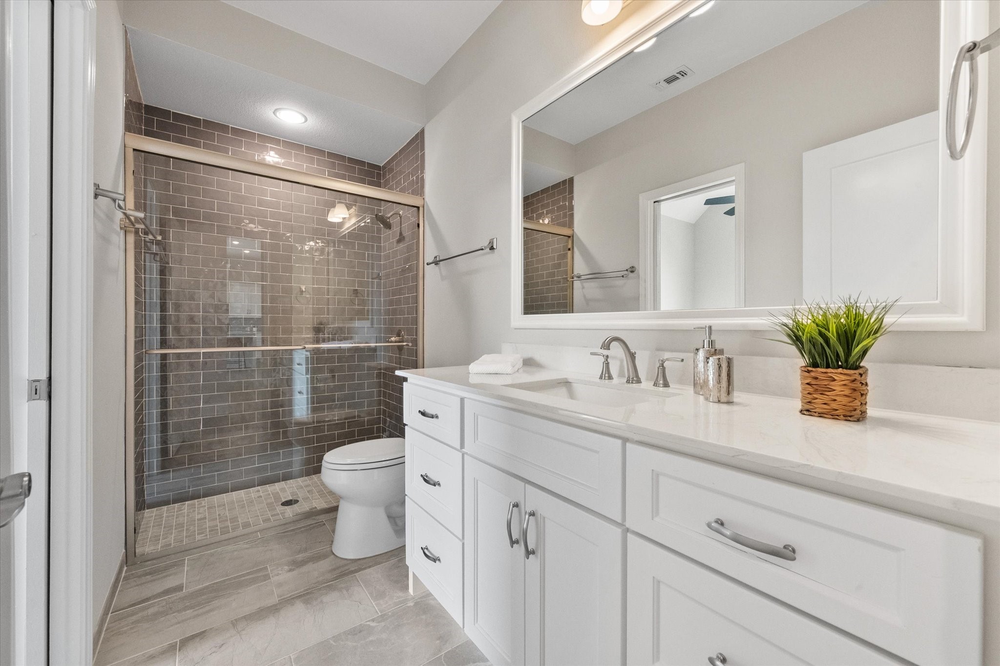 157 Fairweather Drive Burleson TX 76028