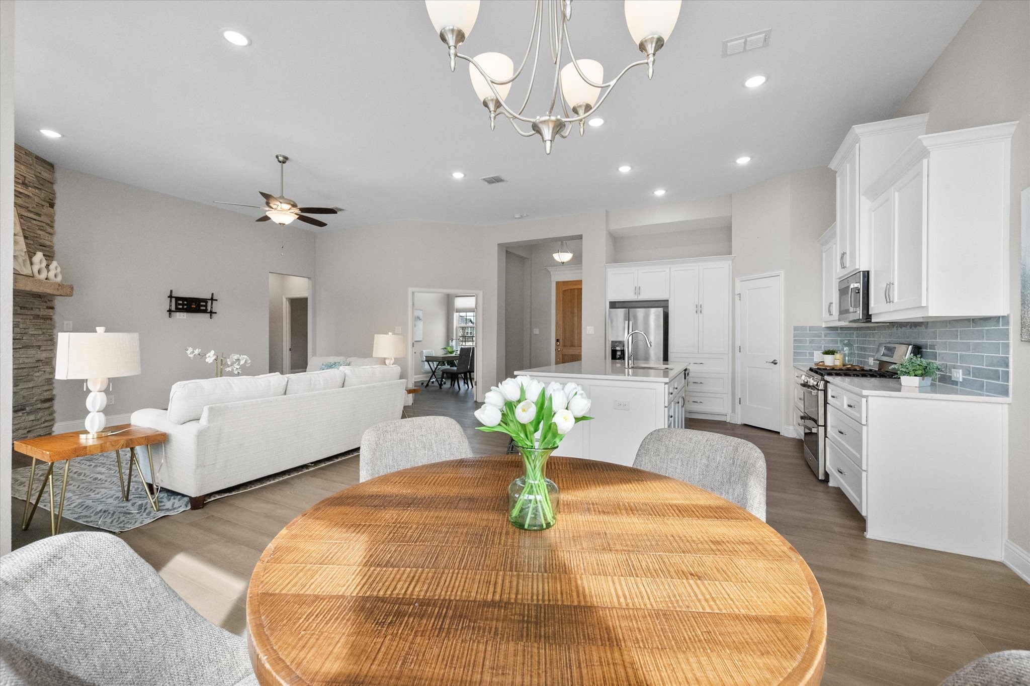 157 Fairweather Drive Burleson TX 76028