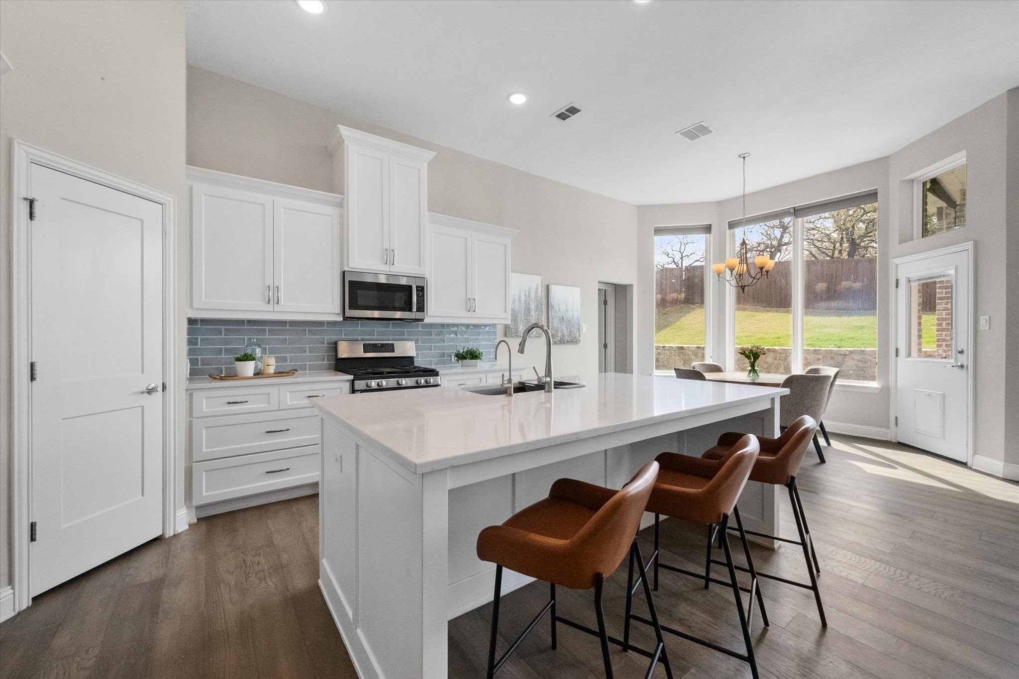 157 Fairweather Drive Burleson TX 76028