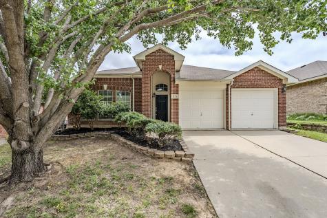 817 Fox Hunt Trail Fort Worth TX 76179