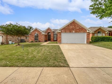 5684 Rockport Lane Haltom City TX 76137