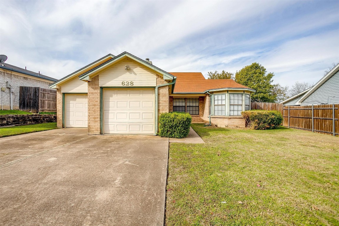 628 Little Fox Lane Fort Worth TX 76108