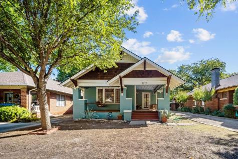 2219 Fairmount Avenue Fort Worth TX 76110