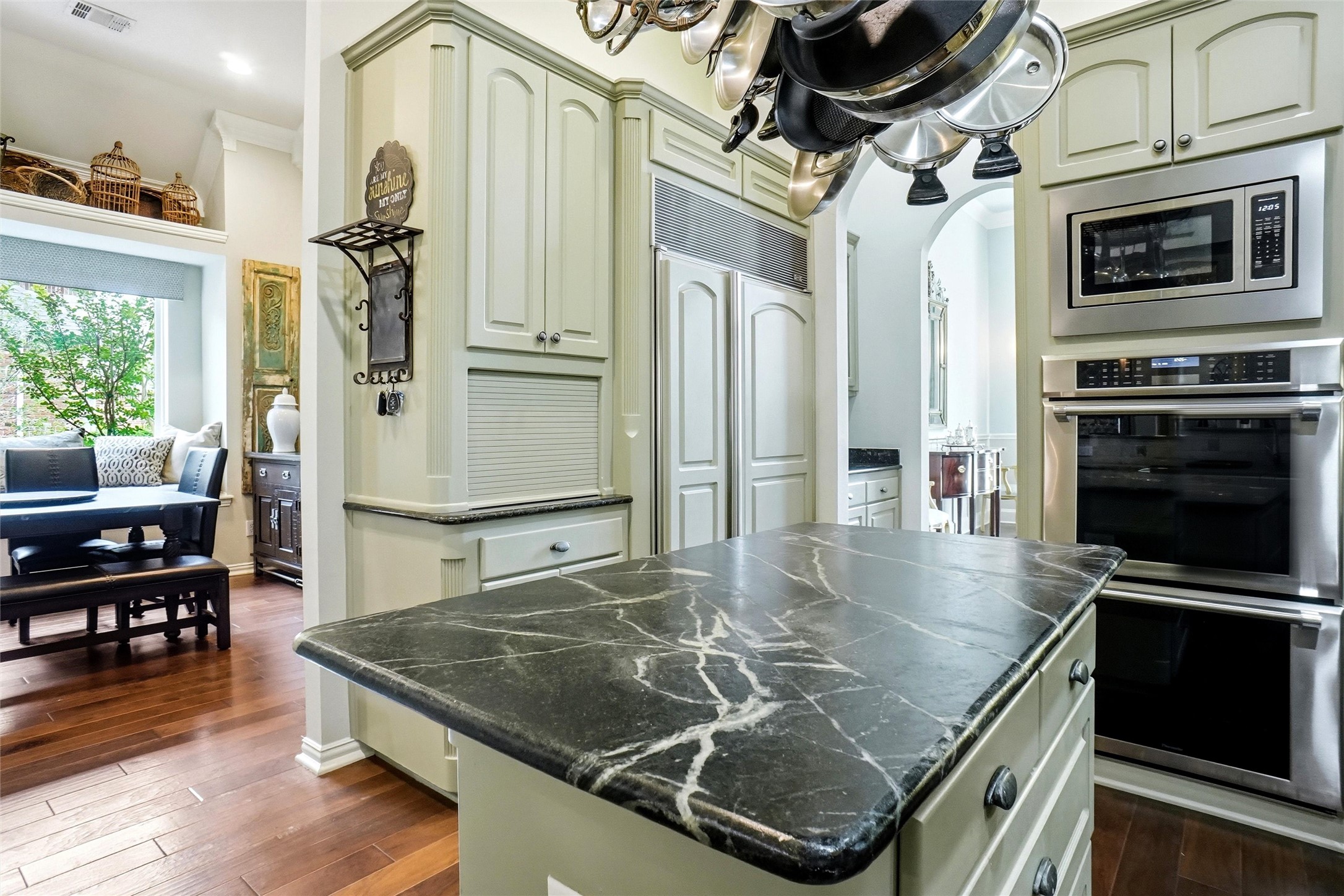9009 Thornway Drive North Richland Hills TX 76182