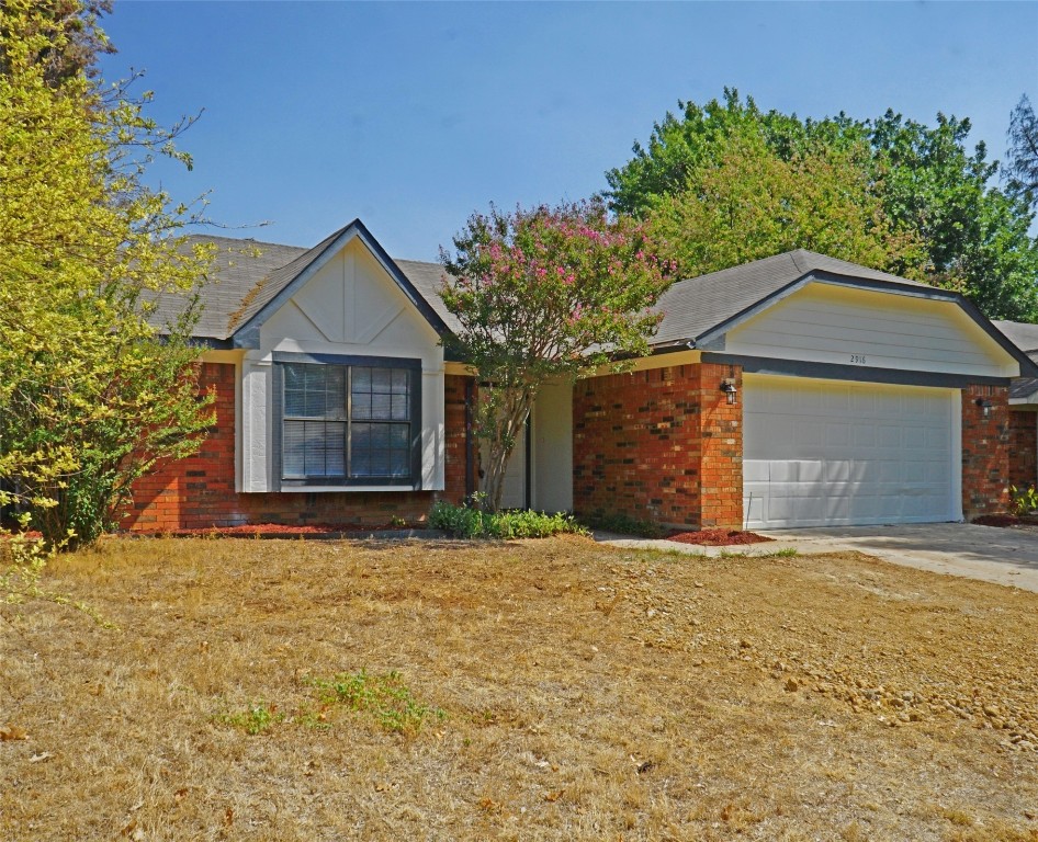 2916 Creekwood Lane Fort Worth TX 76123